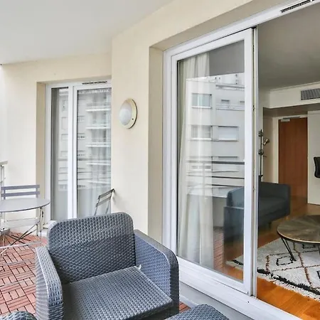 Apartment Elegant Avec Balcon Proche De La Defense *